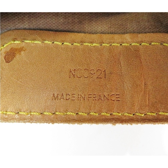 Louis Vuitton Brown Monogram Shoulder Bag - Picture 15 of 16